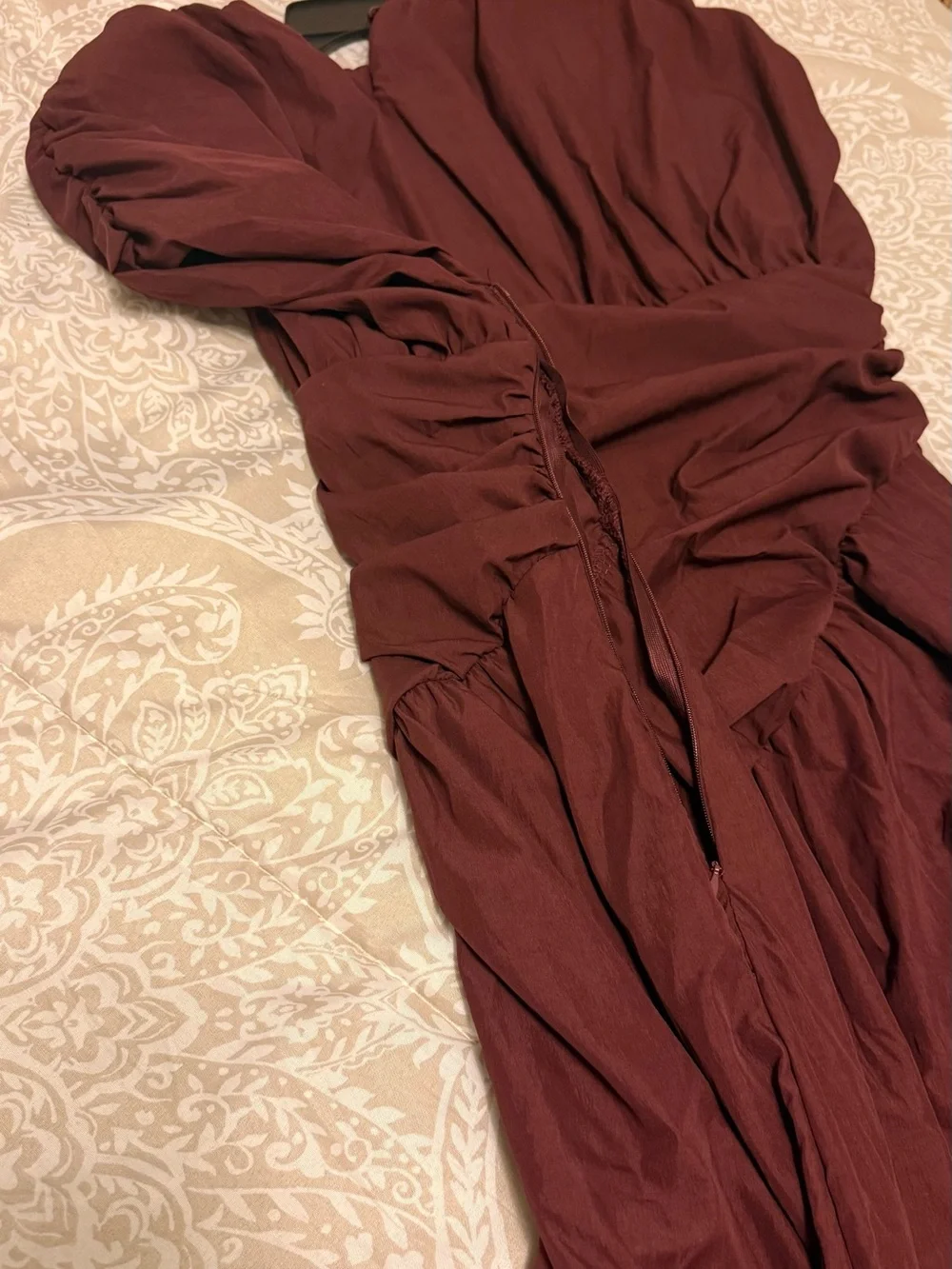 Elegant Short Sleeve Gathered Waist Maxi Dress - Deep Red - Picture 2 of 8